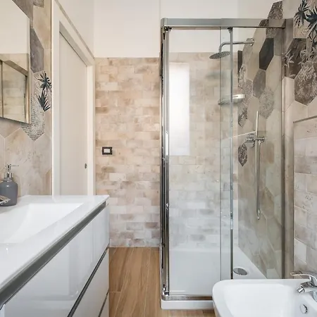 Daire Giorgi Design Homes I Bolonya