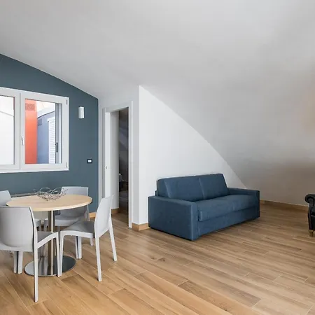 Giorgi Design Homes I Appartement *