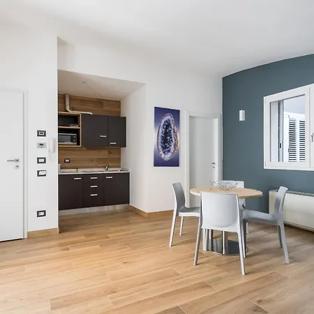 Giorgi Design Homes I Apartman